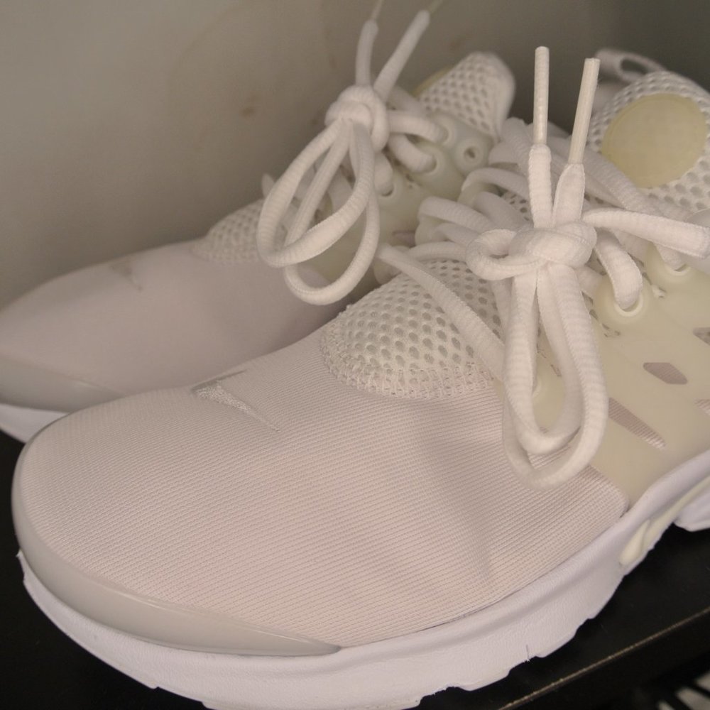 Nike Air Presto GS Triple White 833875-100 size 5Y / Women's 6.5 New - Picture 2 of 11